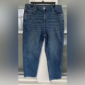 American Eagle Stretch Curvy Mom Jean